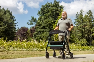 Heavy-duty rollators